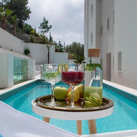 Villa Smaragd - Opal - Luxury Apt With Shared Pool And Private Hot Tub 마카르스카 외부 사진